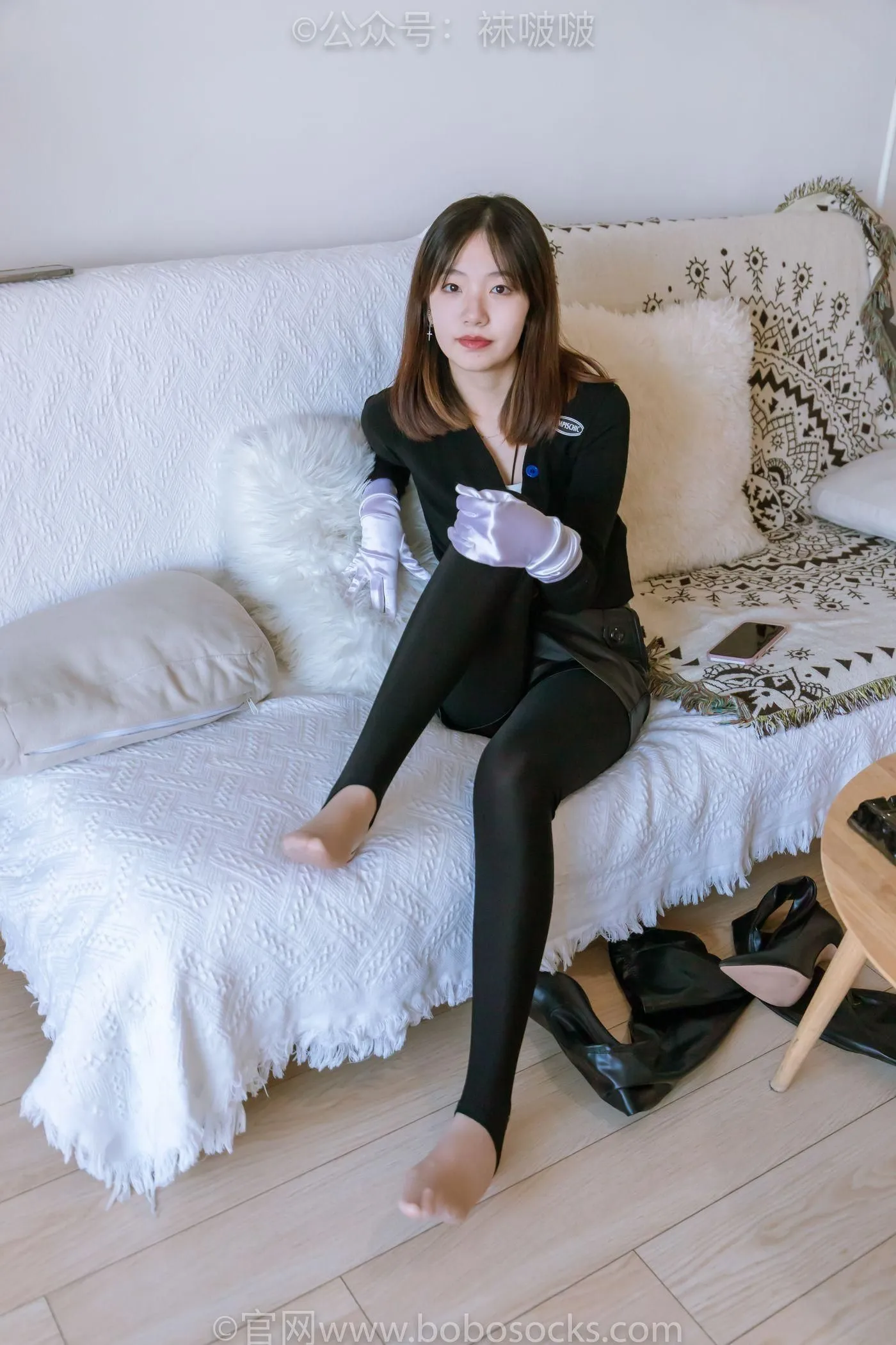 [BoBoSocks袜啵啵]NO.041 小甜豆-高跟长靴、黑色踩脚裤、肉丝 [140P]插图6